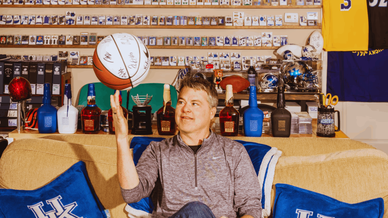 How the Sports Memorabilia Market Works